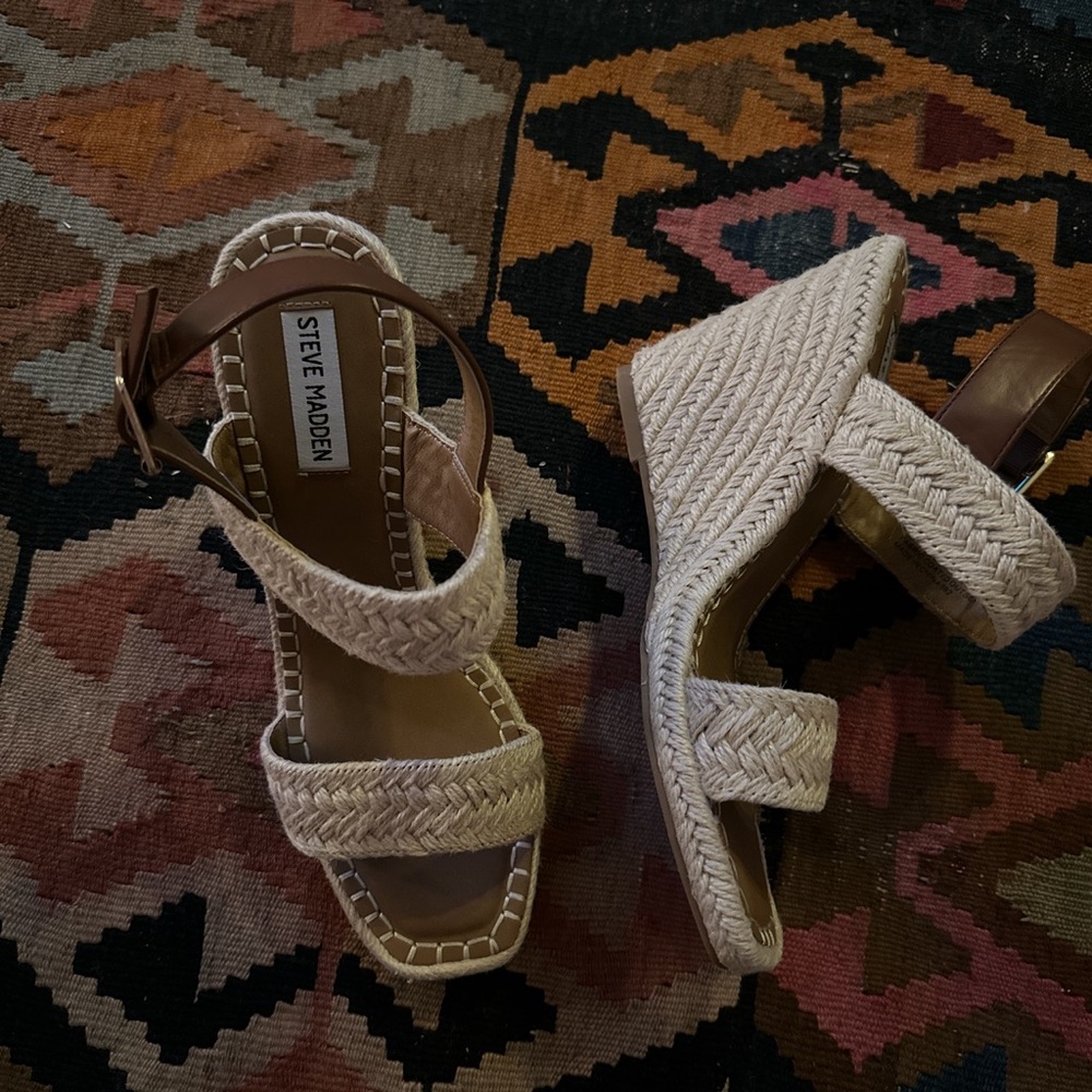 Rope braid wedge platform sandal comfort resort wear Steve Madden casual